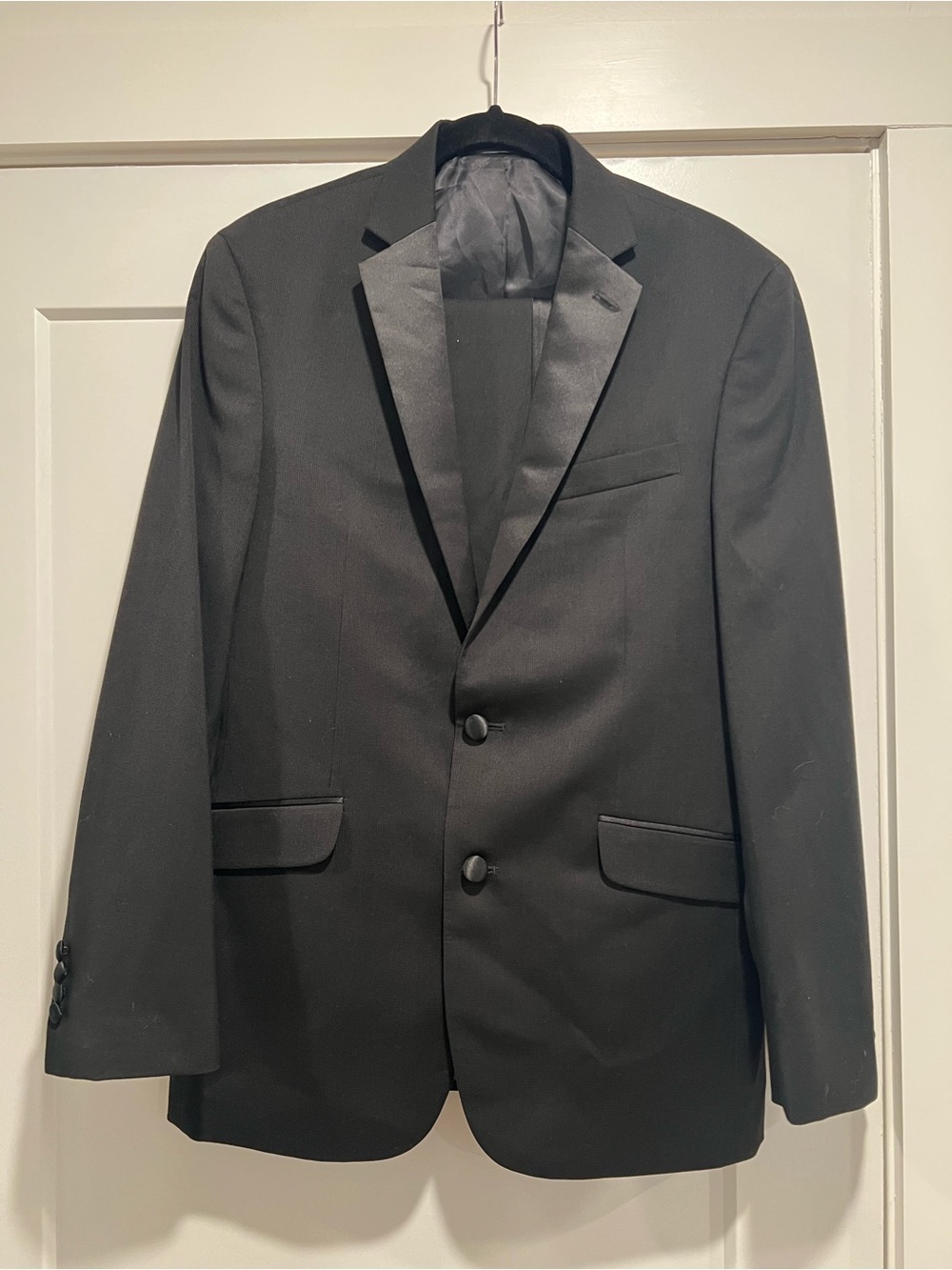 Classic Black Men’s Two-Button tux jacket and pants suit set